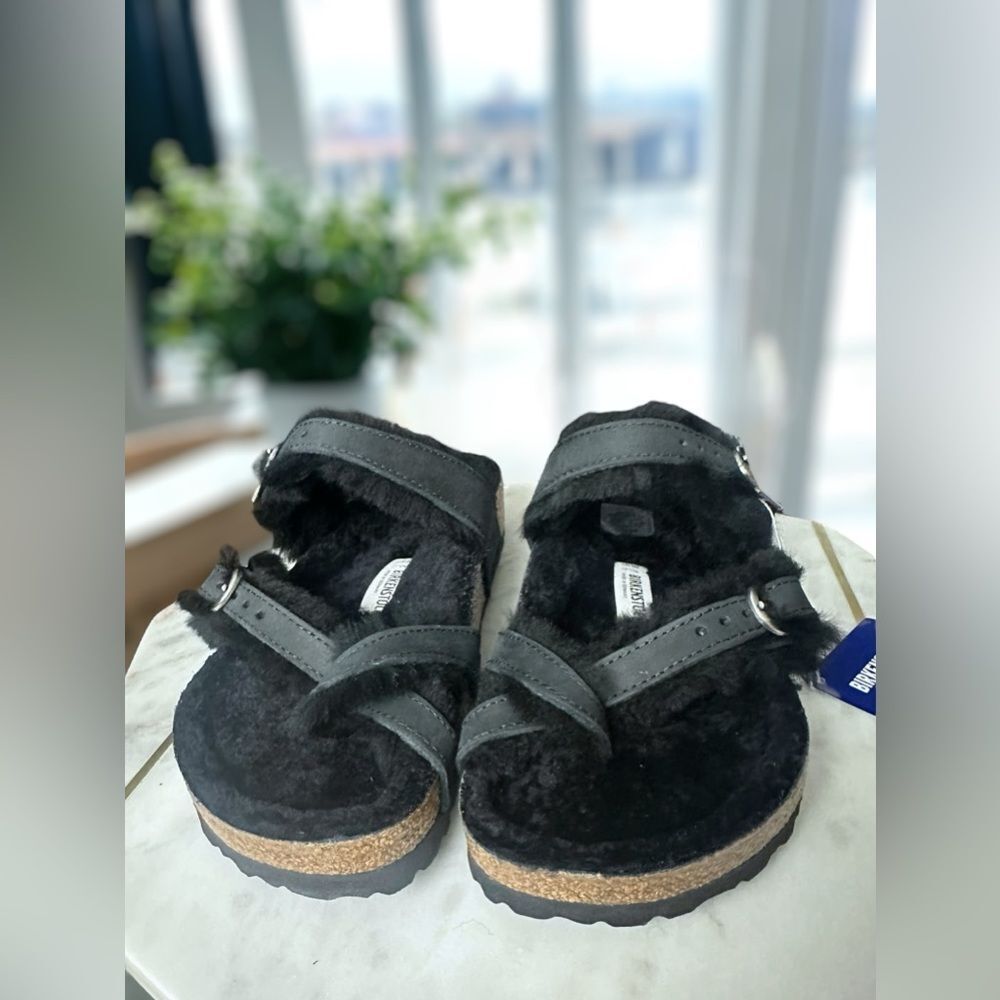 Birkenstock Mayari Shearling Oiled Leather Sandals Size 38 - Picture 4 of 16